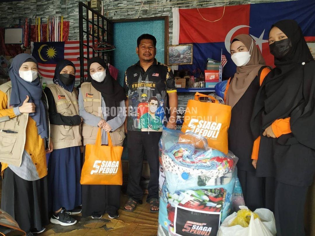 Bantuan Untuk Korban Banjir di Malaysia