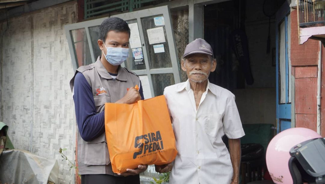 Siaga Peduli Kirimkan Paket Sembako Untuk Keluarga Dhuafa di Setiap Bulannya