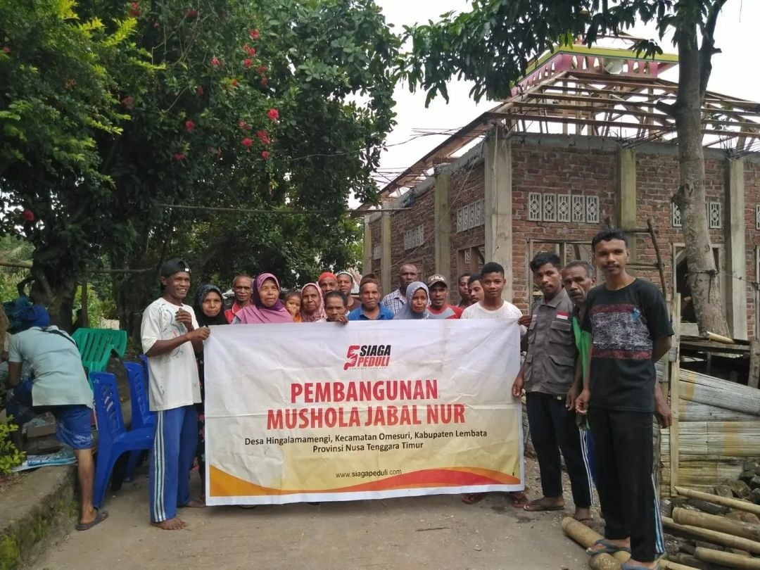 Proses Pembangunan Mushola Jabal Nur di NTT