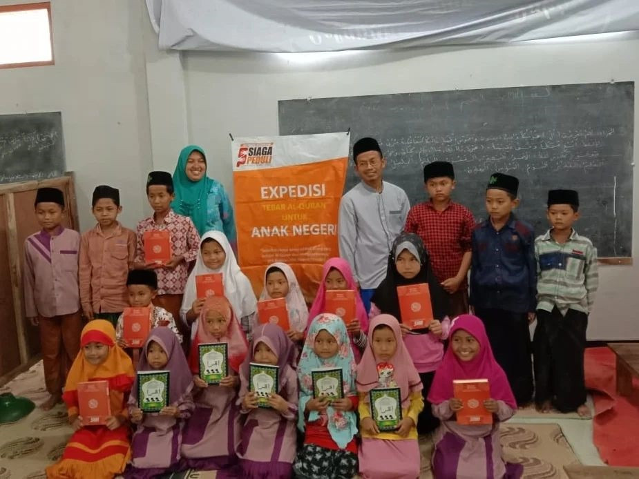 Ekspedisi 100Ribu  Syiar Al Qur'an di  Kab. Magelang