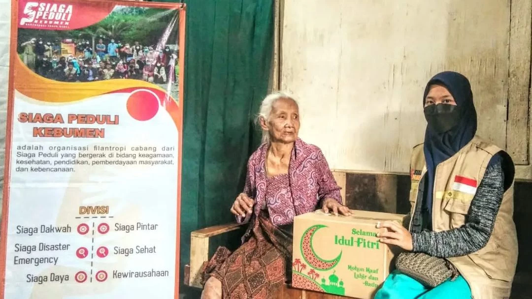 Parcel Lebaran untuk Keluarga Dhuafa di Kabupaten Kebumen