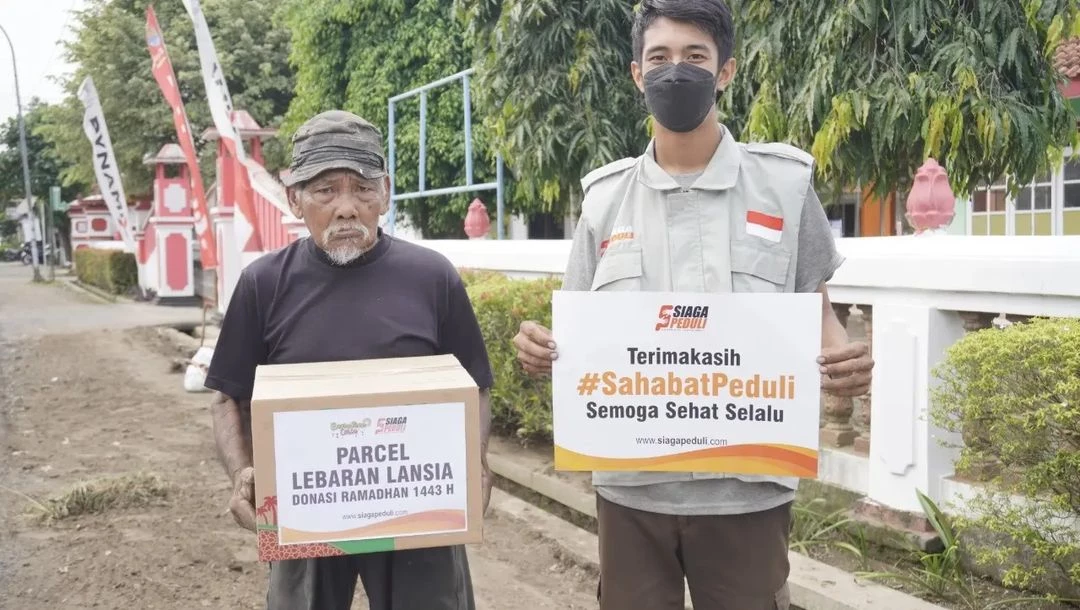 Siaga Peduli Berbagi Parcel Lebaran untuk Keluarga Pra Sejahtera