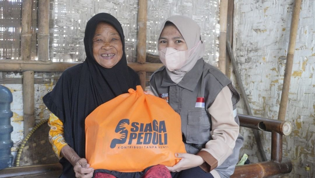 Paket Sembako untuk Keluarga Pra Sejahtera di Kab. Cilacap