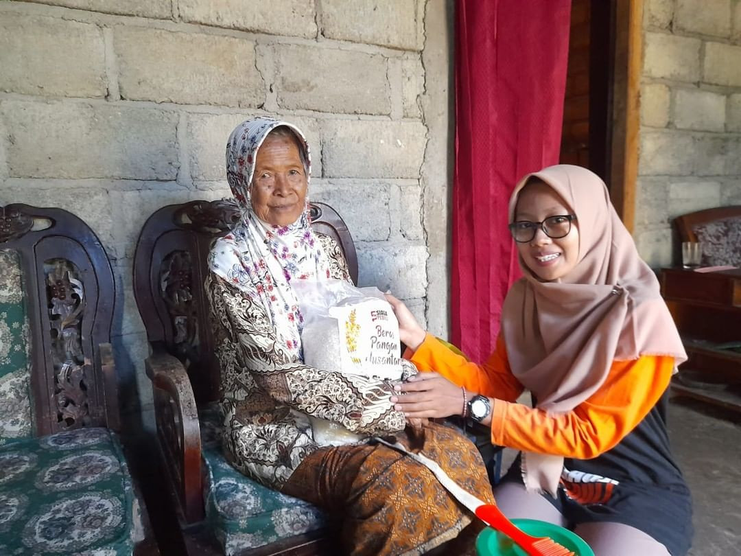 Beras Pangan Nusantara (BPN) Untuk Keluarga Pra Sejahtera di Sawangan, Kabupaten Magelang