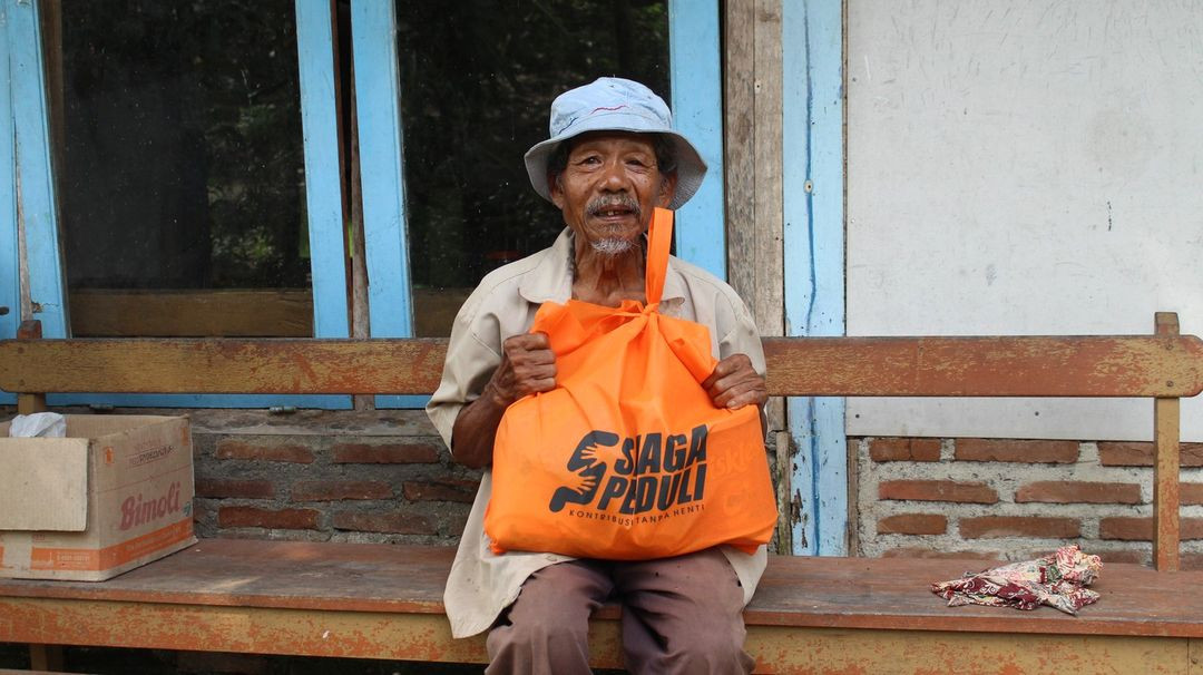 Sembako untuk Keluarga Pra Sejahtera di Kec. Maos, Kab Cilacap