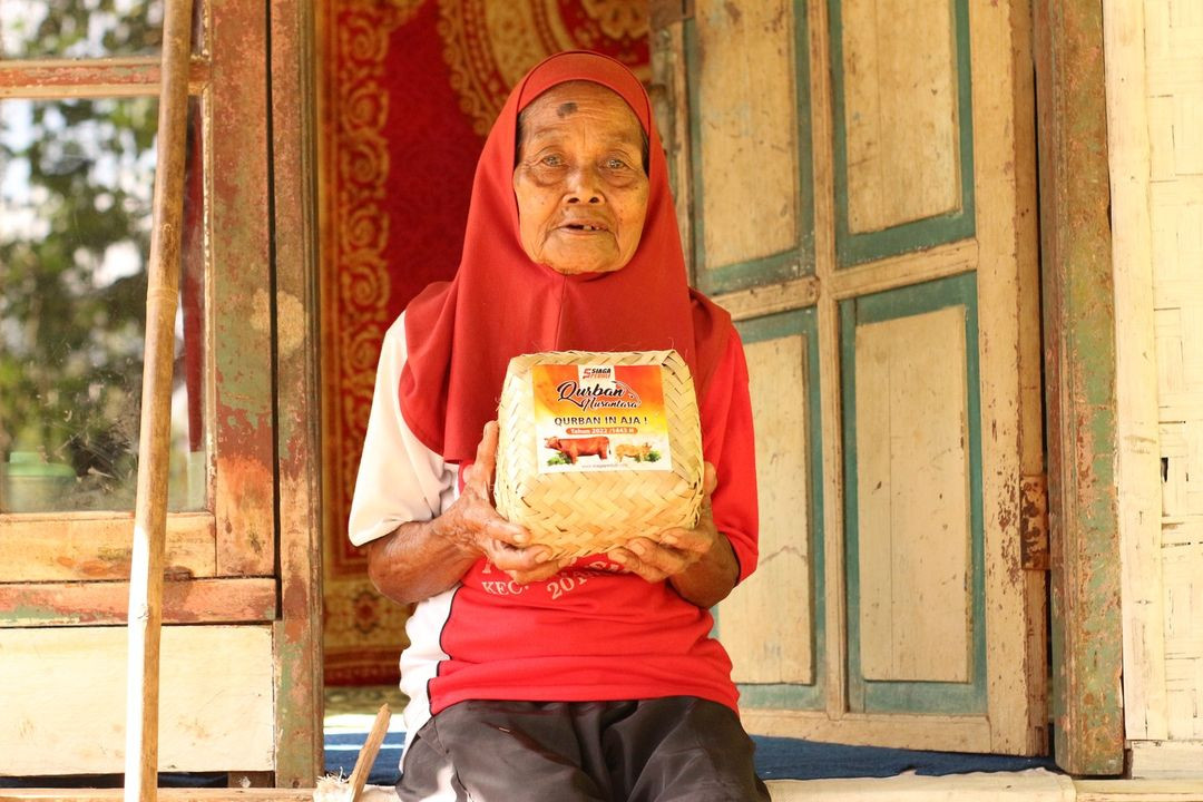 Ibu Kusir Lansia Sebatangkara Idul Adha di Gubug Kecilnya