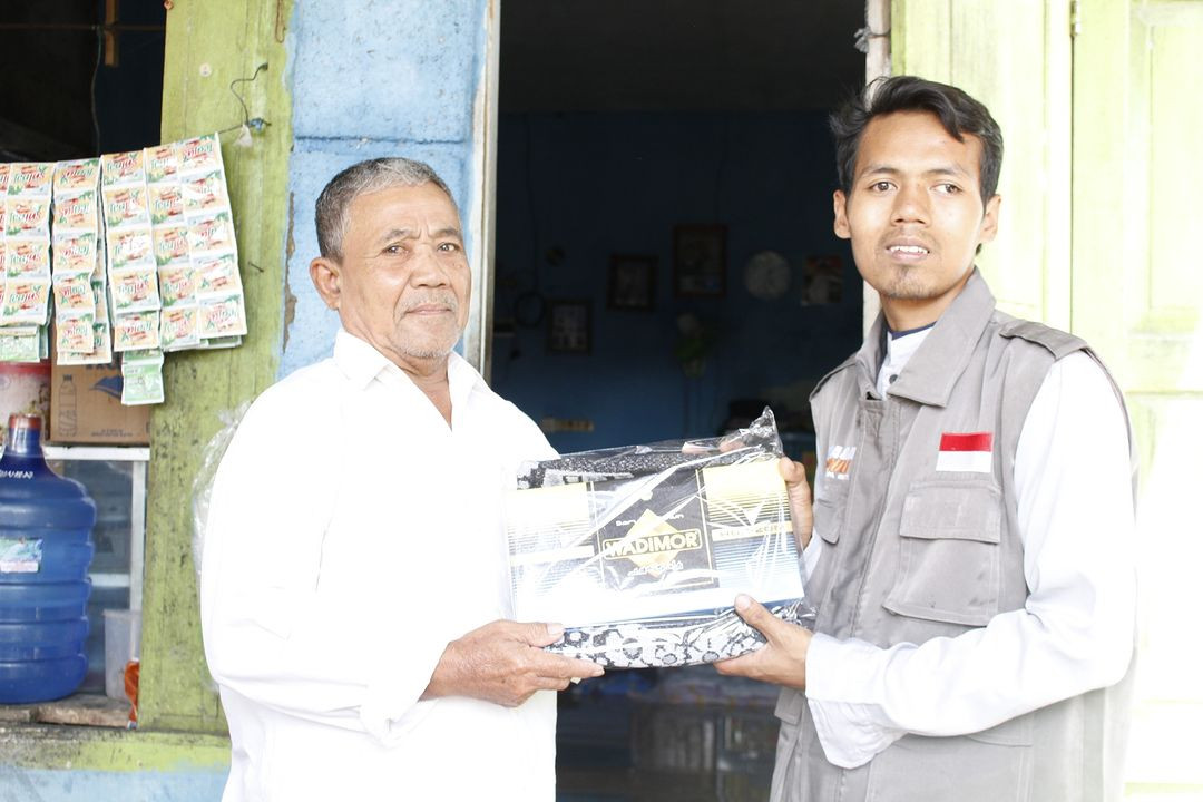 Paket Perlengkapan Ibadah Untuk Warga Desa Klaces, Cilacap