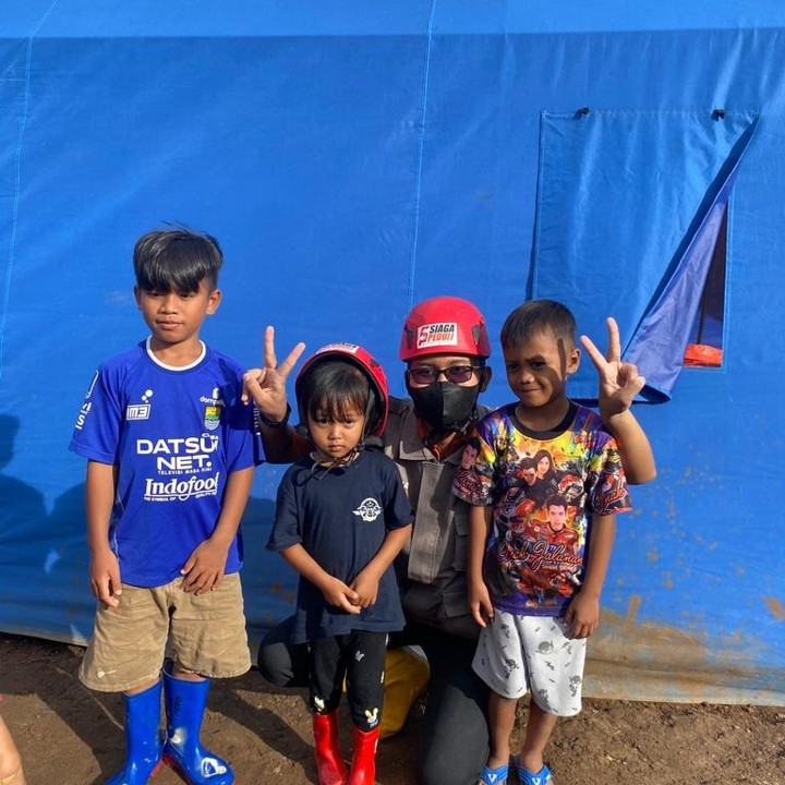 Siaga Peduli Pendampingan Adik-Adik Penyintas Gempa Cianjur Dengan Berbagi Keceriaan