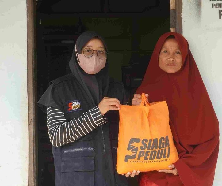 Akhir Tahun Siaga Peduli Berbagi Sembako Untuk Dhuafa Klaces, Kampung Laut, Kab. Cilacap