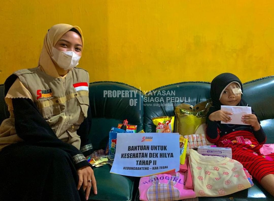 Siaga Peduli Tegal Kirimkan Bantuan Kebutuhan dan Pengobatan Adik Hilya Penderita Tumor