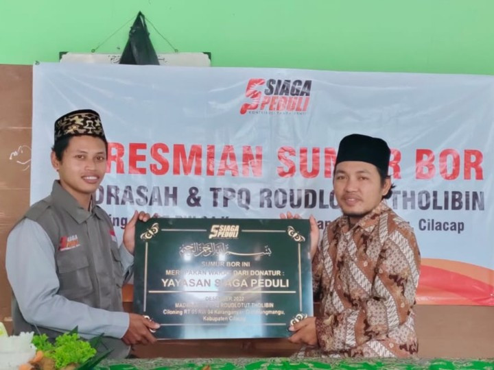 Proses Peresmian dan Tasyakuran Pembangunan Sumur Bor Madrasah dan TPQ Madin Roudhotul Tholibin, Cilacap