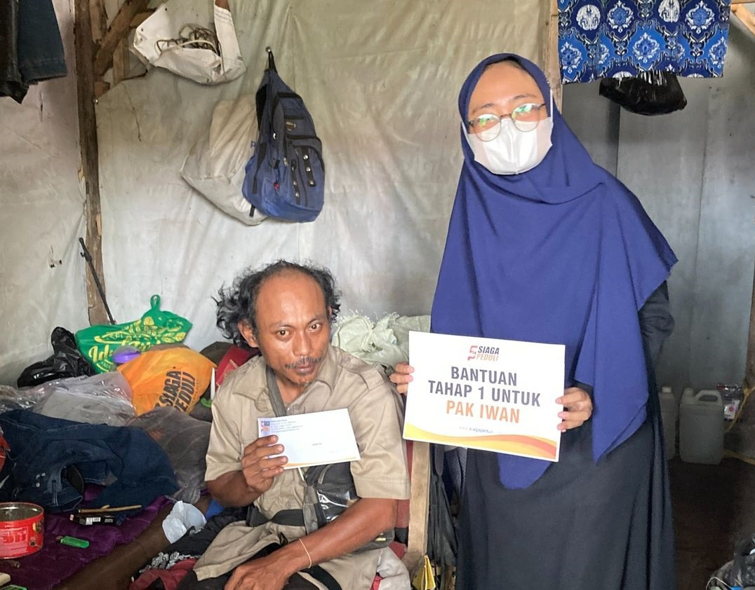 Siaga Peduli Kirimkan Bantuan Untuk Pak Iwan Sebatangkara