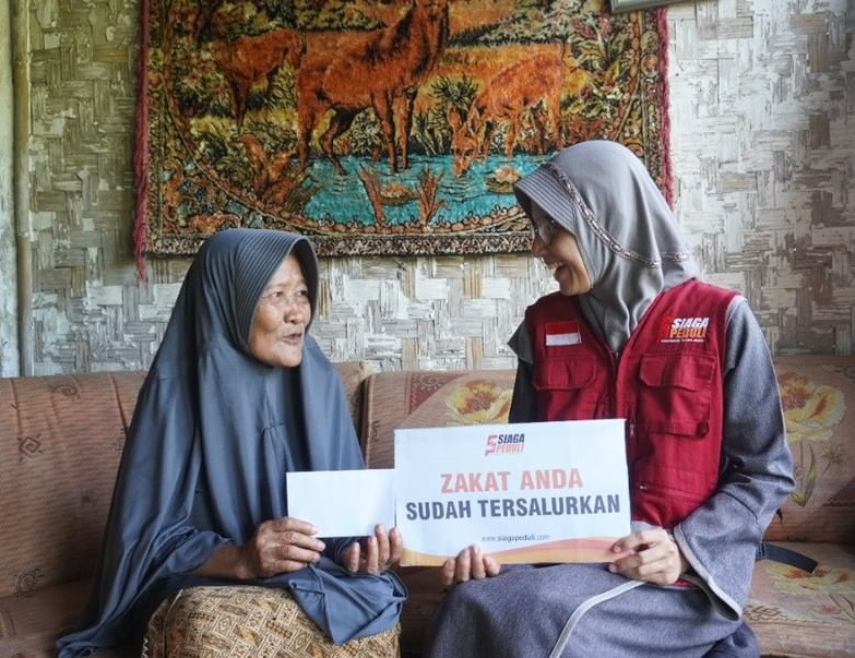 Siaga Peduli Kirimkan Dana Zakat Pengahsilan Untuk Saudara Kita Yang Membutuhkan