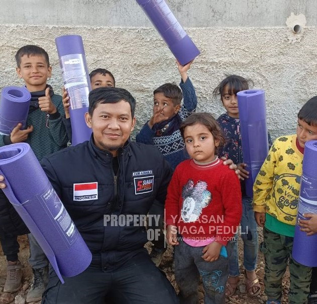 Cuaca Musim dingin yang melanda Turkiye membuat kondisi para penyintas gempa semakin sulit