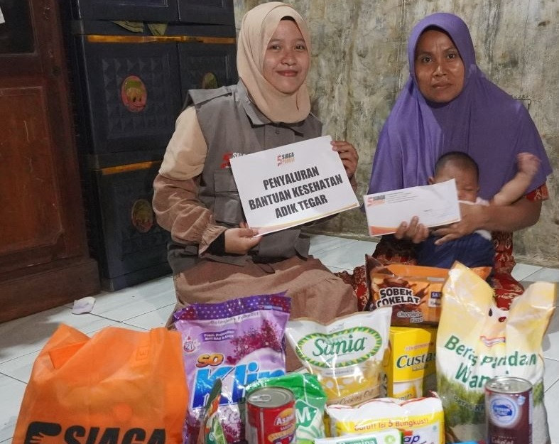Penyaluran Bantuan Kesehatan Untuk Adik Tegar Penderita Kelainan Kolostomi