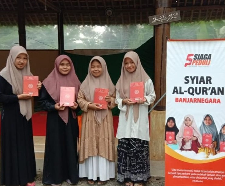 Siaga Peduli Banjarnegara Kirimkan Al Qur'an di Bulan Al Qur'an Untuk Santri Masjid/Mushola, TPQ, LPQ dan Ponpes di Banjarnegara.