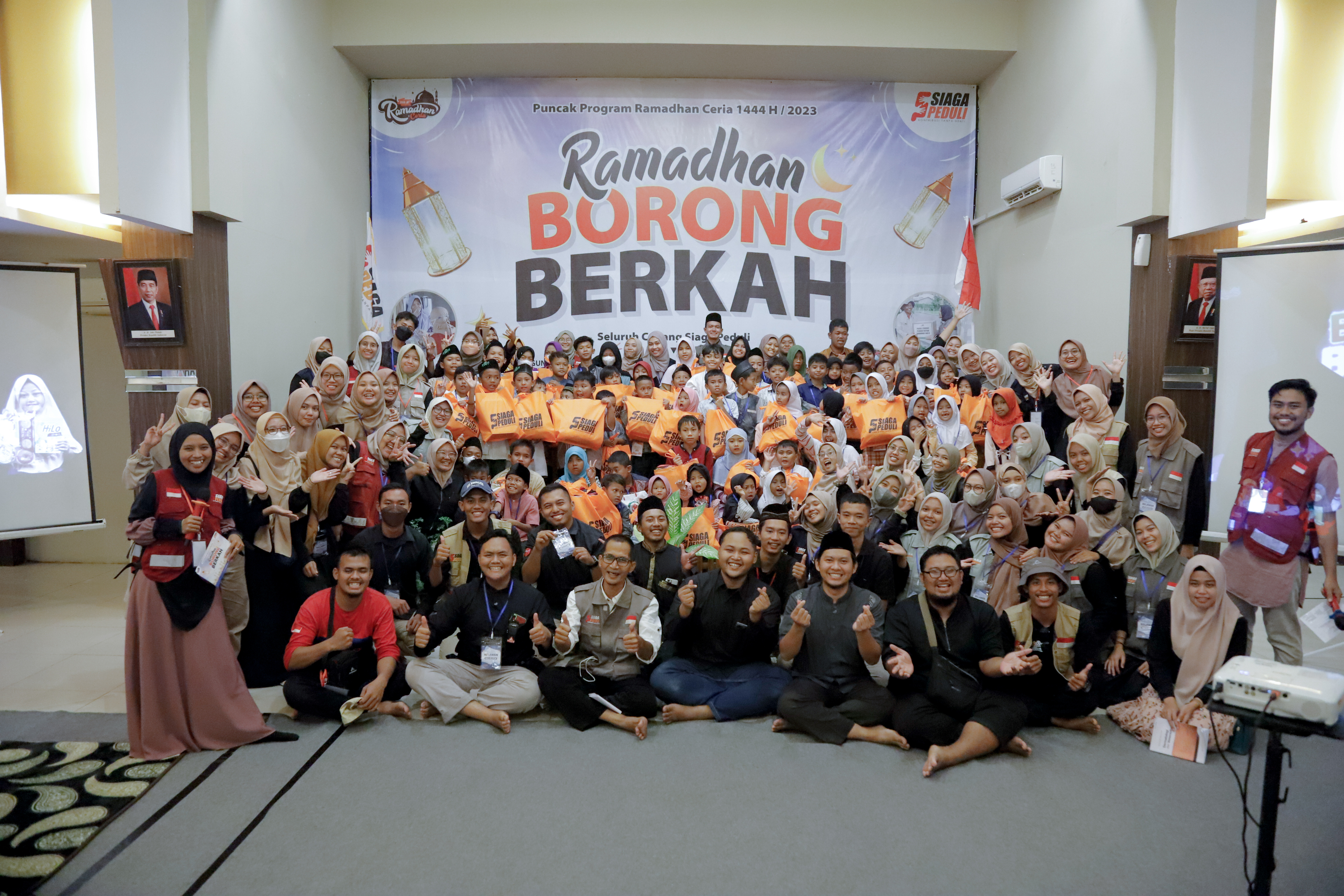 Bahagiakan 200 Adik Juara dengan Mengajak Belanja Gratis, Dongeng, Bermain dan Pembagian PMT, Al Qur'an dan Doorprize