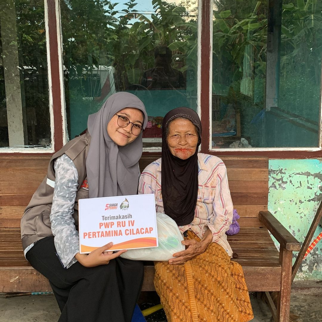 Siaga Peduli Kirimkan Bingkisan Sembako dari PWP Untuk Lansia Dhuafa di Desa Kalijaran, Maos, Kab. Cilacap