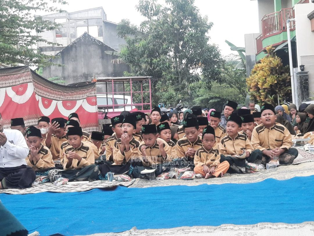 Siaga Peduli Solo Melaksanakan Buka Puasa Bersama 100 Adik Yatim Dhuafa