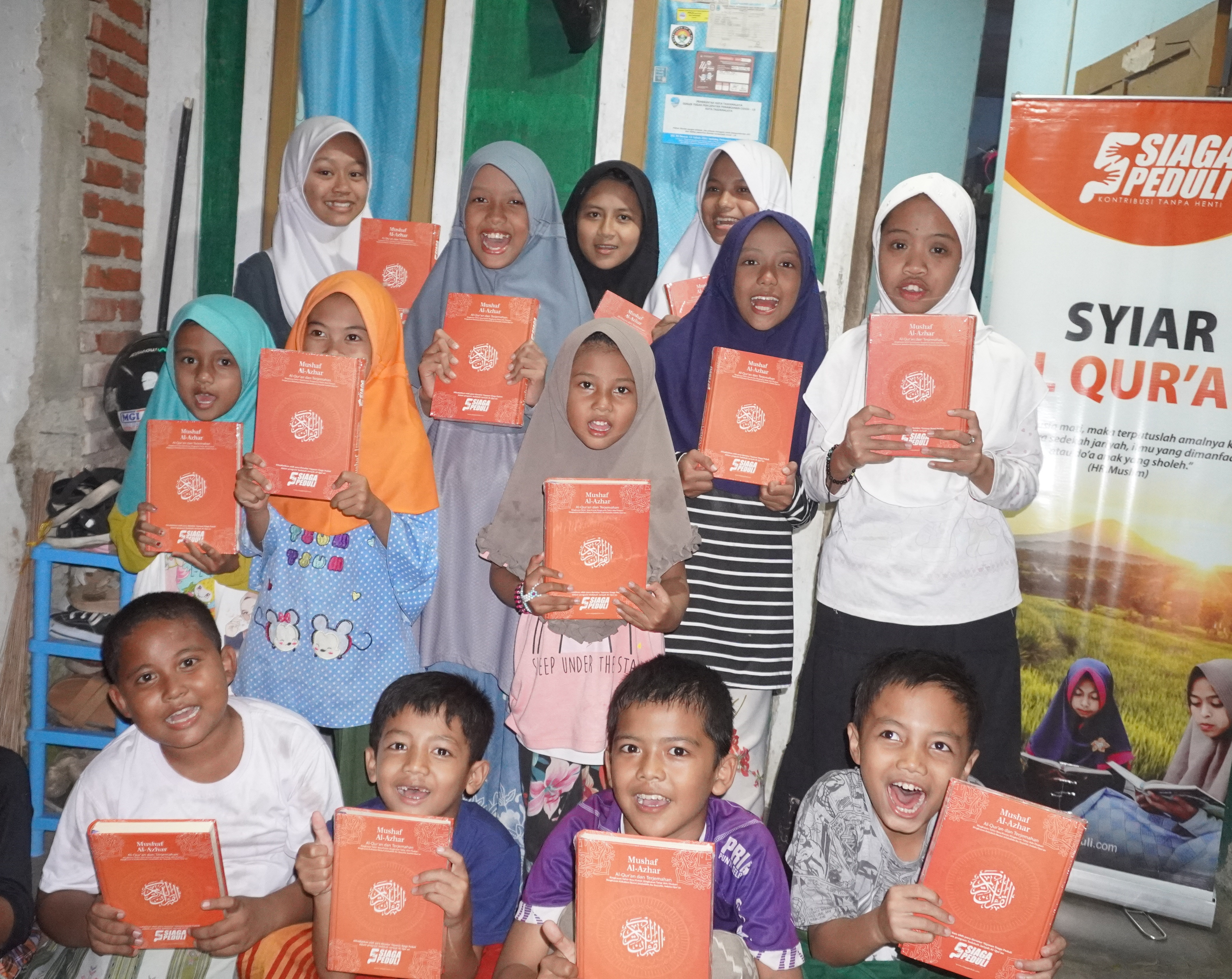 Siaga Peduli Hadirkan Al Qur'an dan Iqra Untuk Santri di TPA Nada, Patimuan, Cilacap