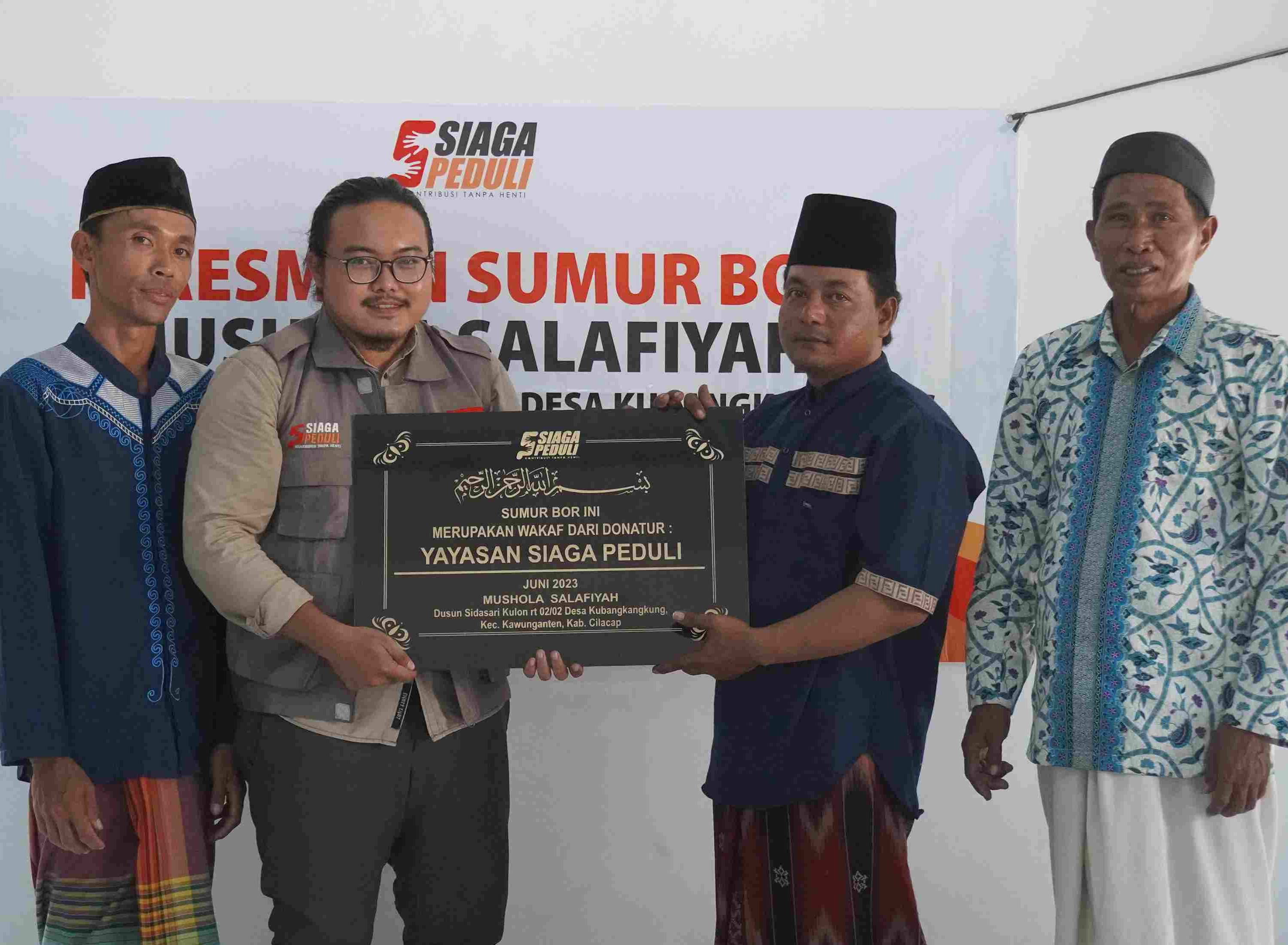 Peresmian dan Serah Terima Pembangunan Sumur Bor Mushola Salafiyah, Desa Kubangkangkung, Cilacap