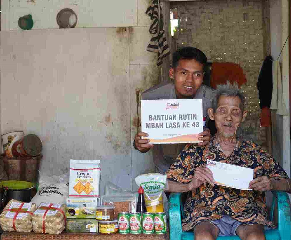 Siaga Peduli Kirimkan Bantuan Rutin Bulanan Untuk Mbah Lasa Sebatangkara