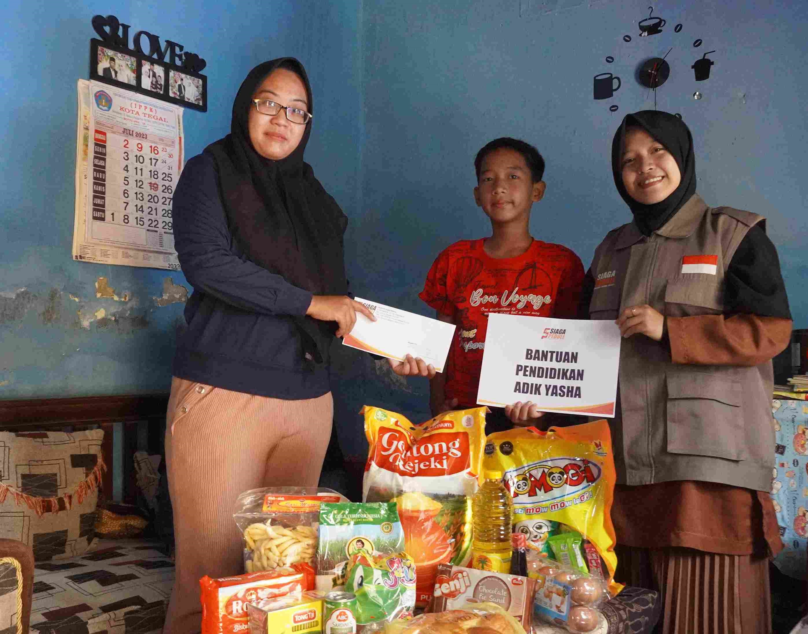 Siaga Peduli Kirimkan Bantuan Pendidikan Untuk Adik Yasha
