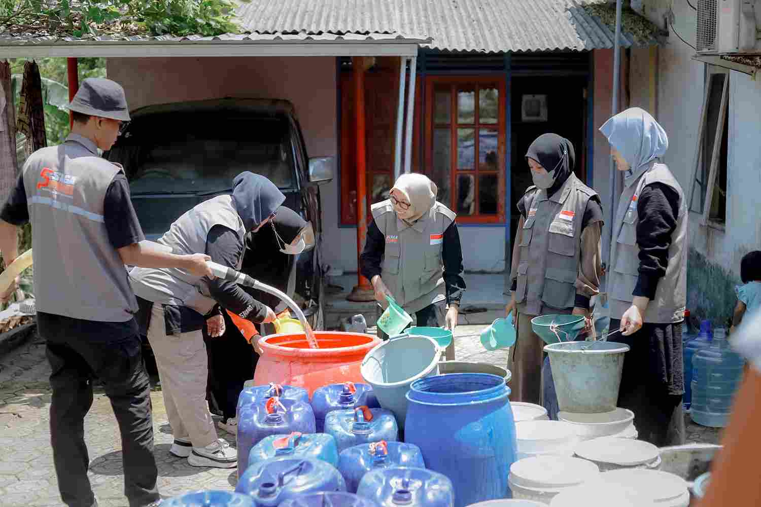 Penyaluran Air Bersih untuk Warga Dusun Sidasari Wetan Terdampak Kekeringan