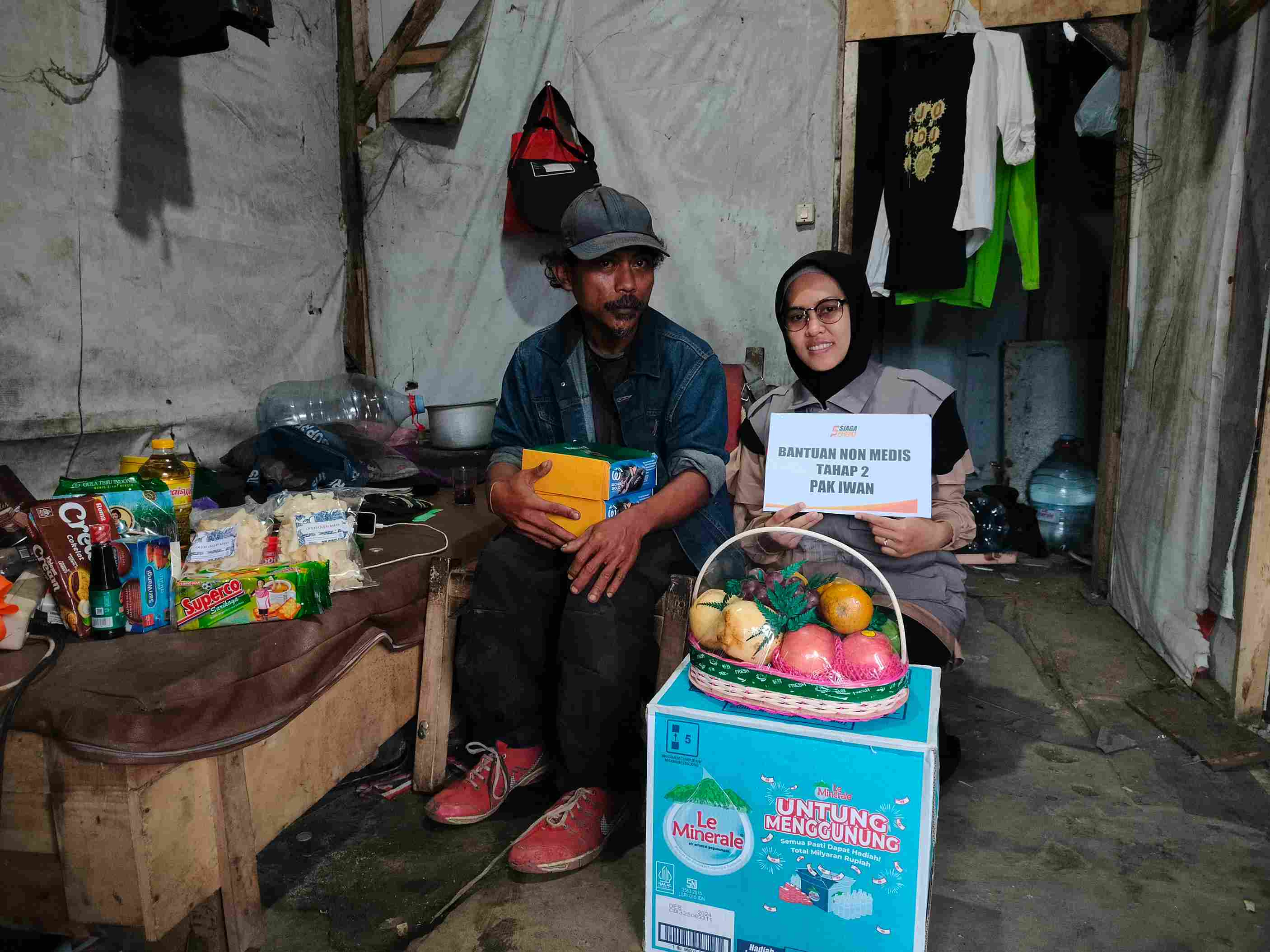 Siaga Peduli Kirimkan Bantuan Berupa Paket Sembako, dan Gizi Untuk Pak Iwan