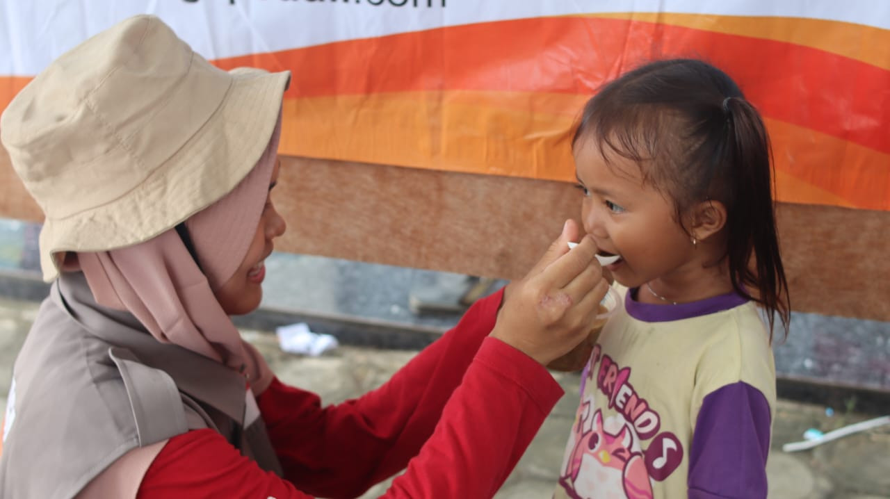 Siaga Peduli Kembali Hadirkan Dapur Sehat Anak Untuk Adik-Adik Penyintas Banjir Demak, Jawa Tengah