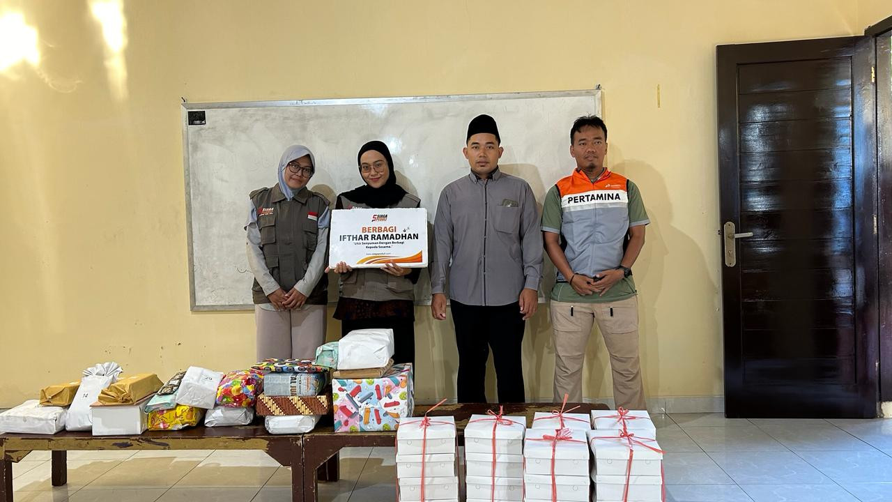 Siaga Peduli bersama @relpi_ru4 berkolaborasi dalam aksi penyaluran paket buka puasa dan berbagi kado untuk para santri penghafal Al Qur'an di Panti Asuhan Baitul Aitam.