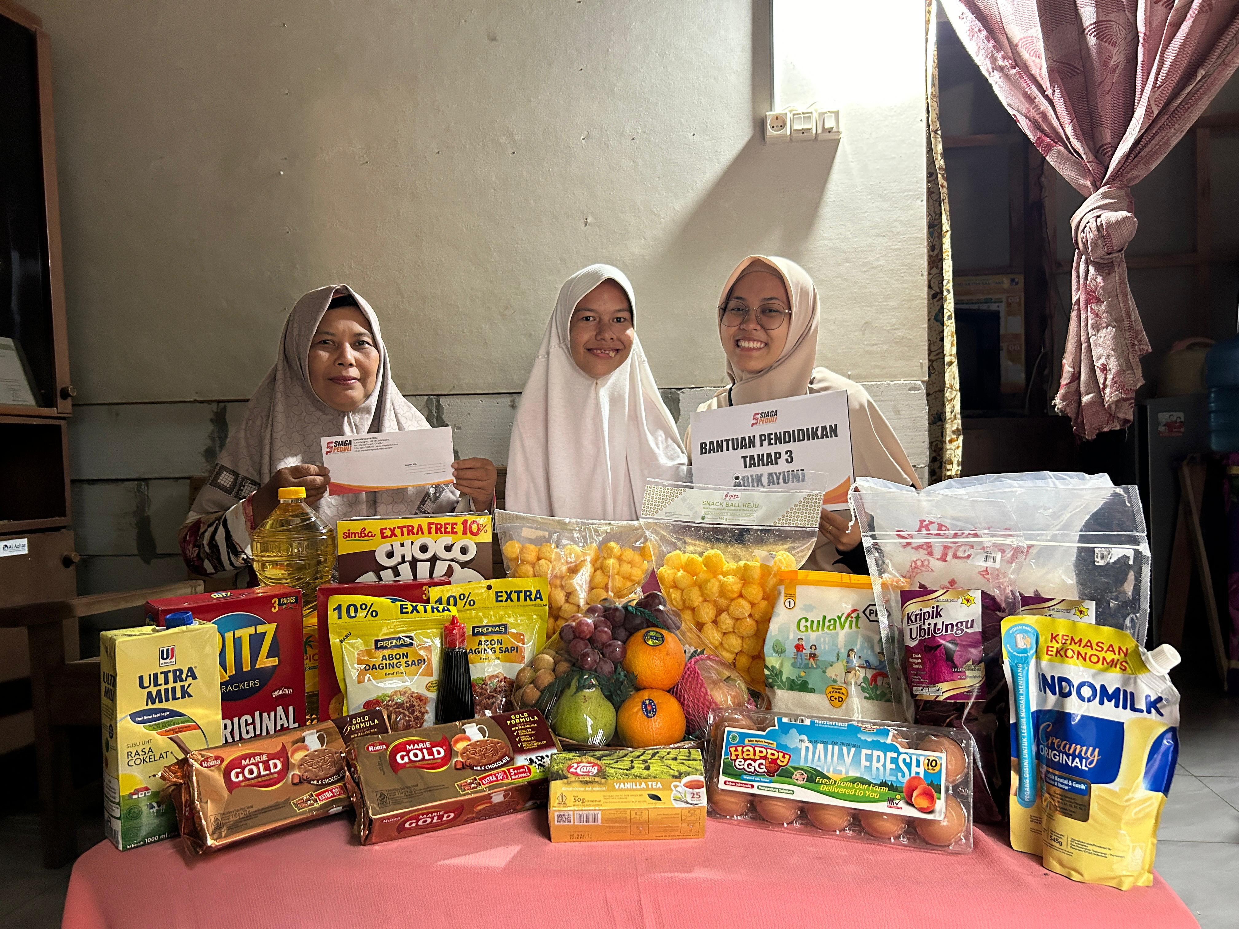 Siaga Peduli  menyalurkan program bantuan pendidikan untuk Adik Ayuni