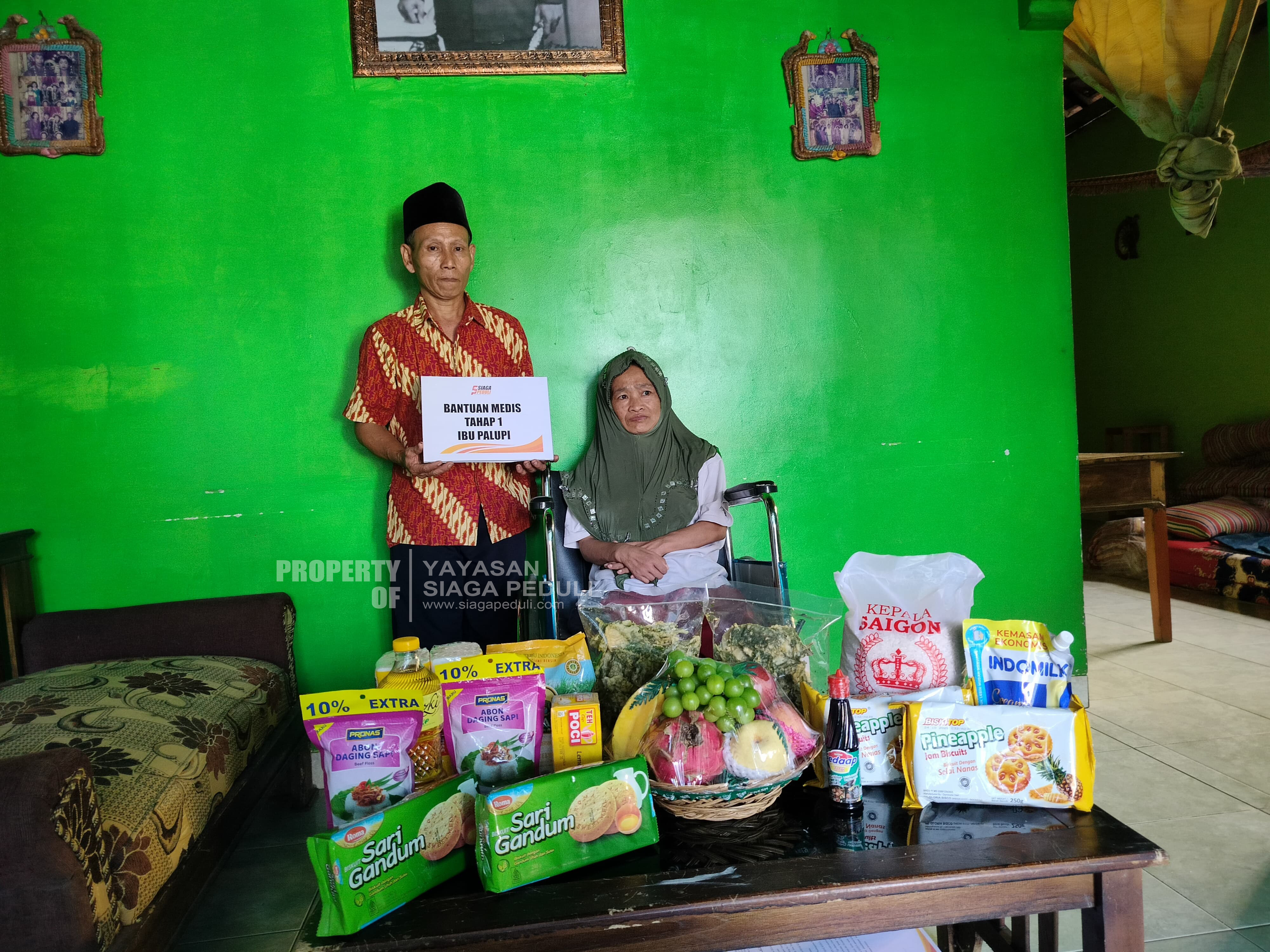 Siaga Peduli Kirimkan Bantuan Medis Tahap 1 untuk Ibu Palupi Yang Terkena Stroke