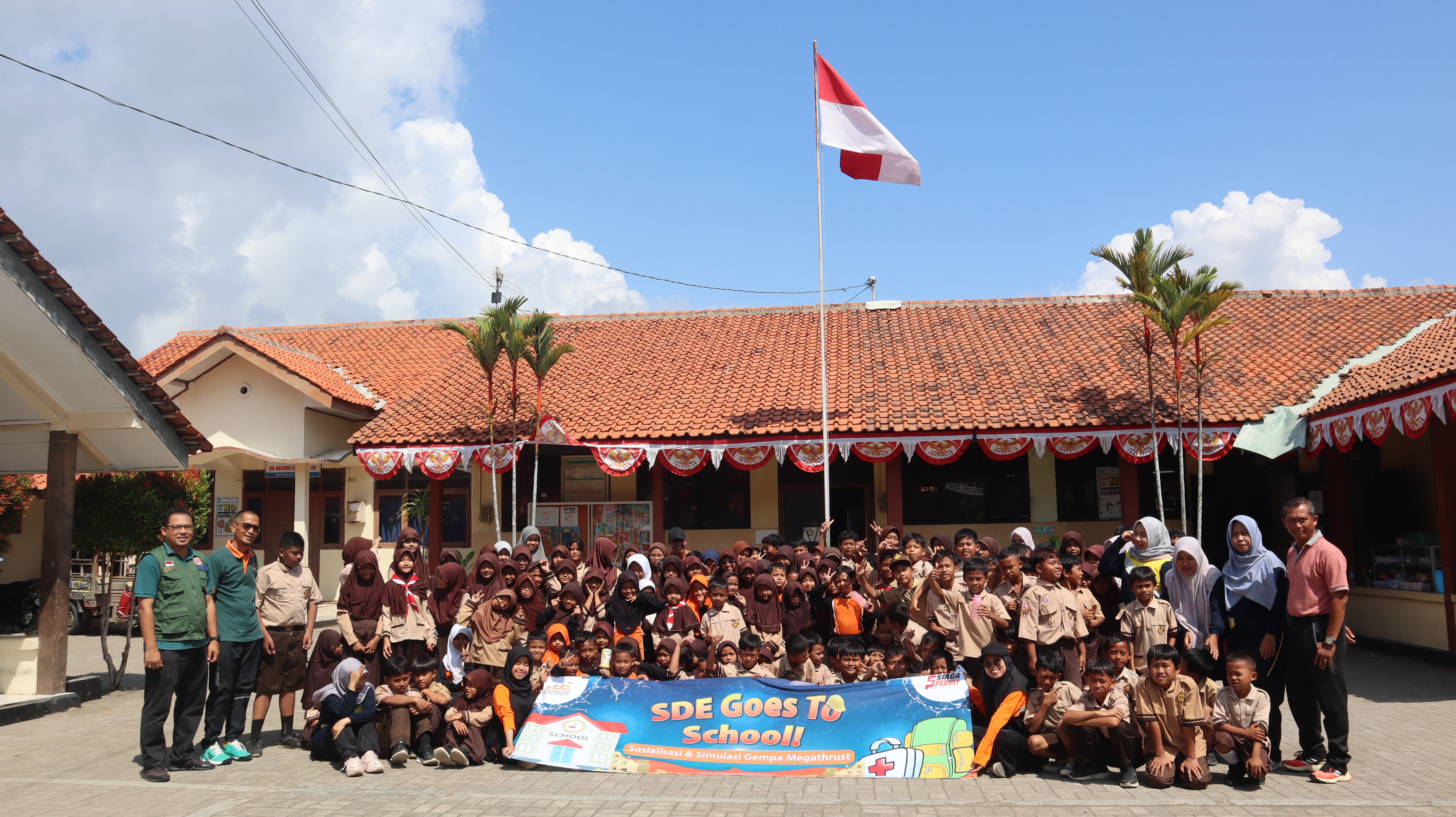 Siaga Peduli kembali hadir di SD Negeri 09 Cilacap dalam sosialisasi dan simulasi gempa megathrust