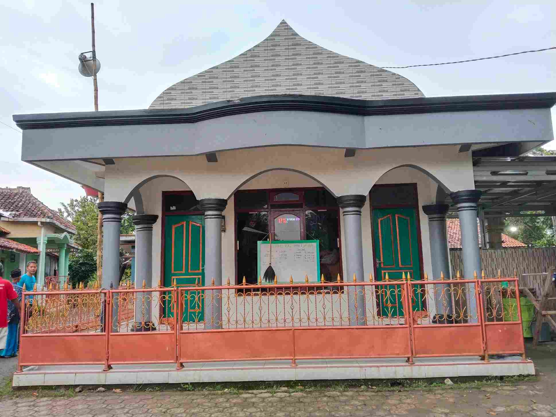 Bangun Sumur Bor Mushola Ar Rahman Kaliwadas, Bumiayu, Brebes Gapai Pahala Sebaik-baik sedekah